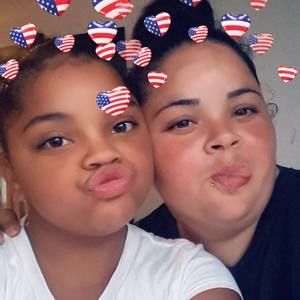 Meet your Posher, Cristal